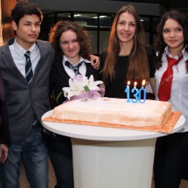 High school students use Europeana to celebrate library anniversary